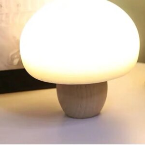 Petite lampe champignon LED design