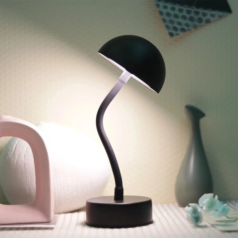 Lampe en forme de champignon en métal