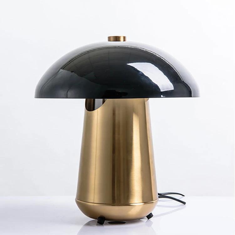 Lampe champignon en métal moderne
