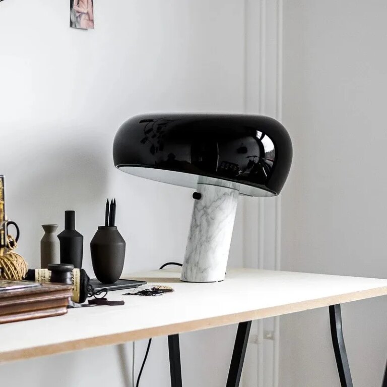 lampe gros champignon en marbre
