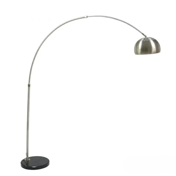 Grande lampe champignon LED en acier inoxydable de style moderne sur fond blanc