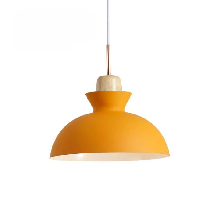 Lampe champignon suspendue et épurée sur fond blanc