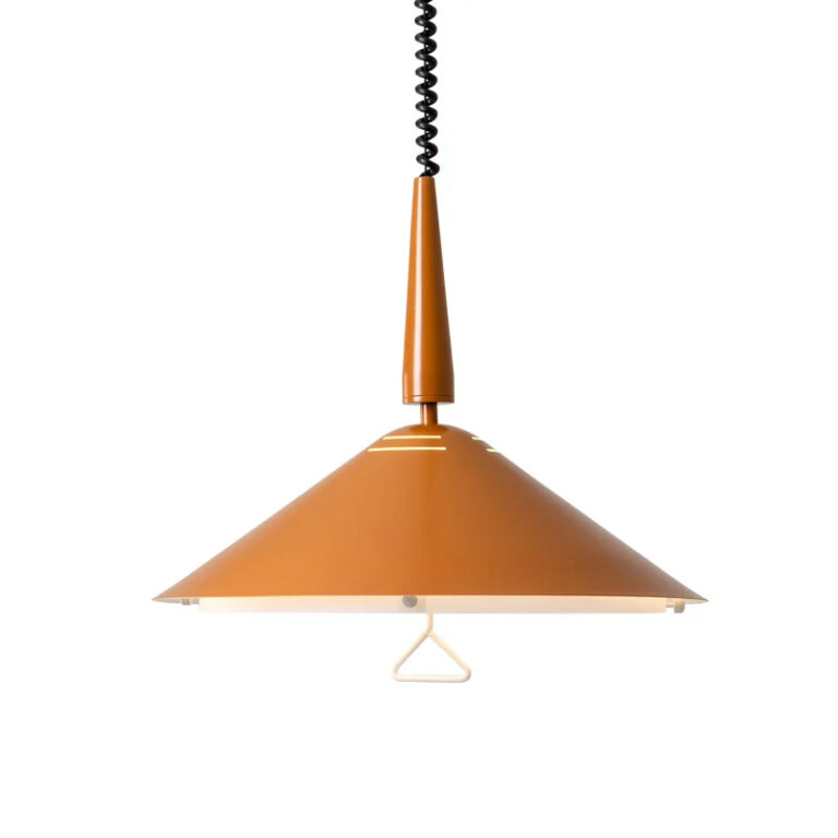 Lampe champignon suspendue nordique et moderne sur fond blanc