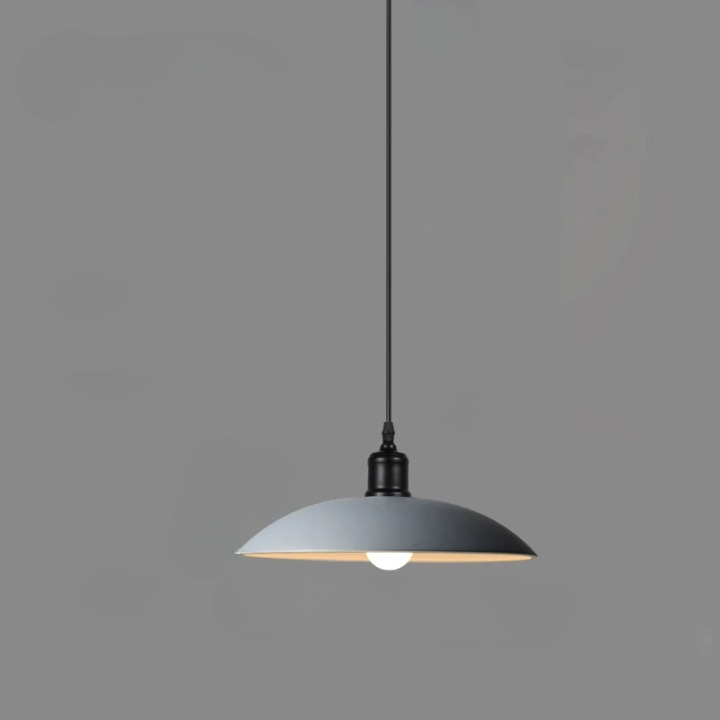 Lampe champignon suspendue style vintage sur fond gris