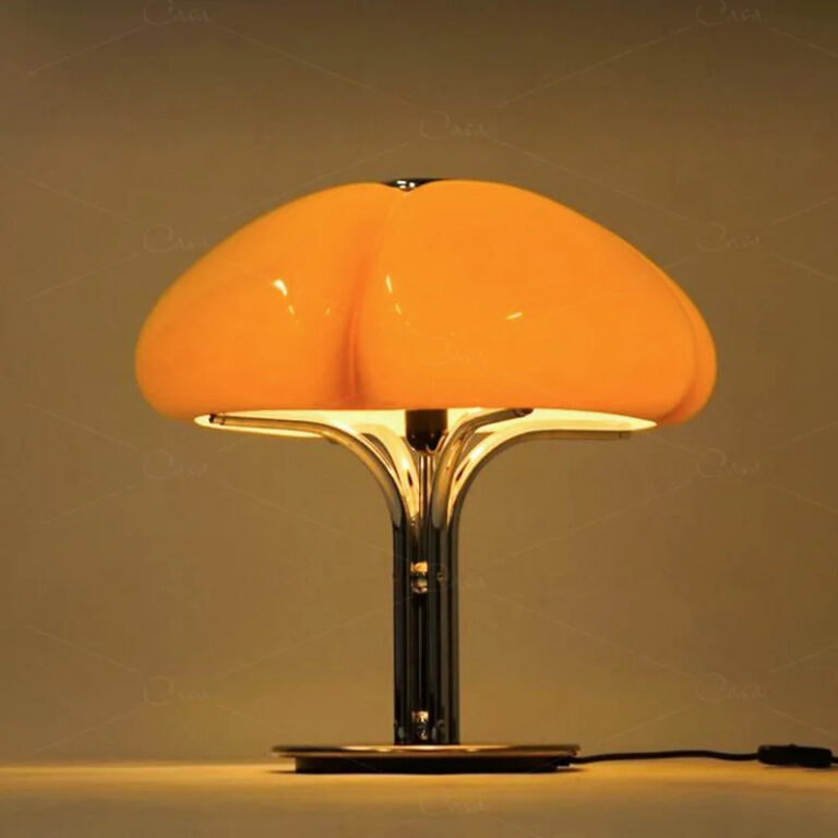 Lampe champignon de table LED décorative en métal sur fond beige